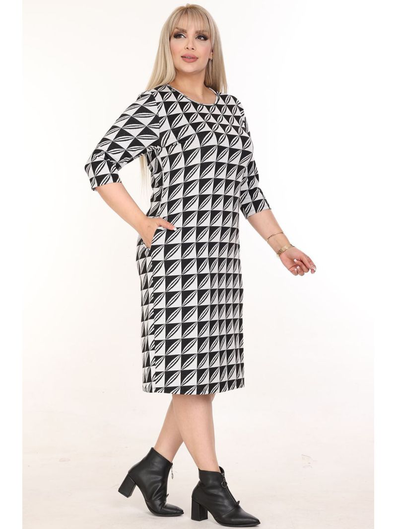 Klasiska kleita ar kabatām Klasiska kleita ar kabatām