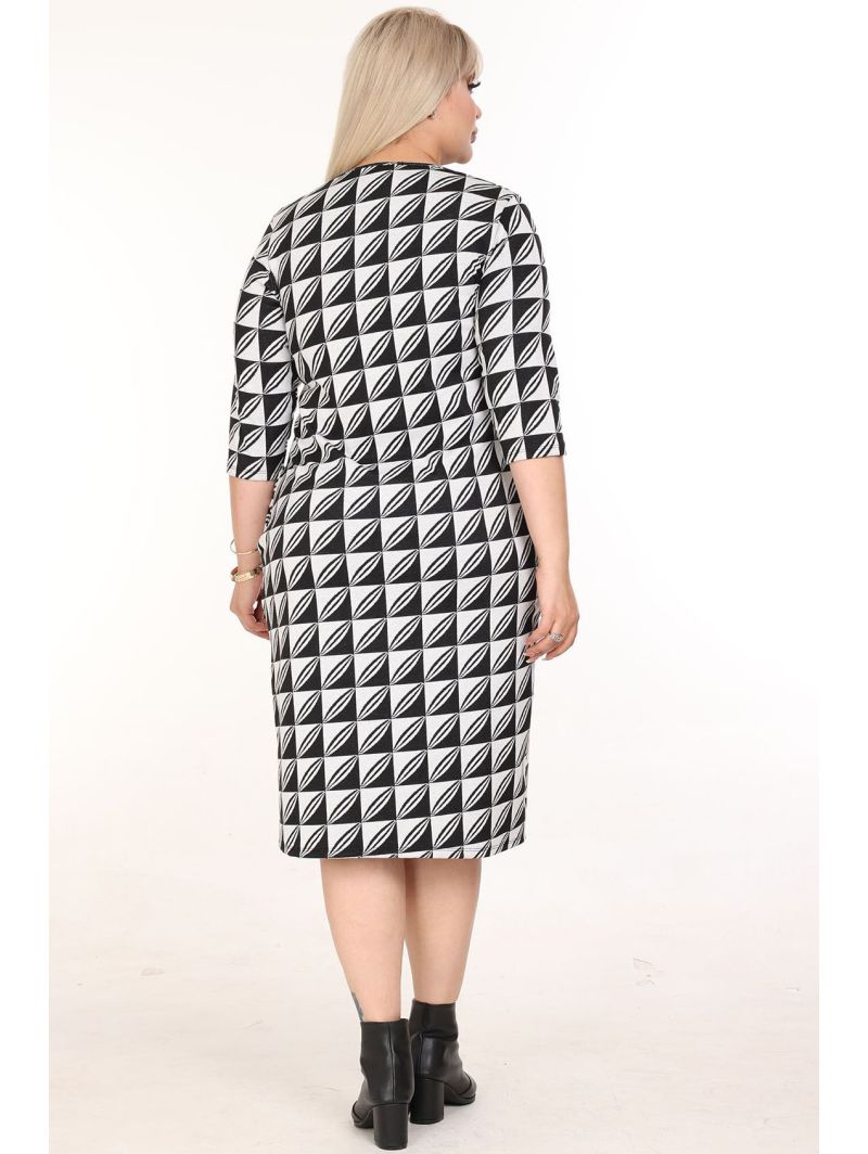 Классическое платье с карманами Классическое платье с карманами