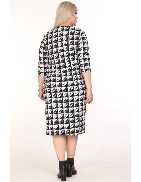 Klasikinė suknelė su kišenėmis