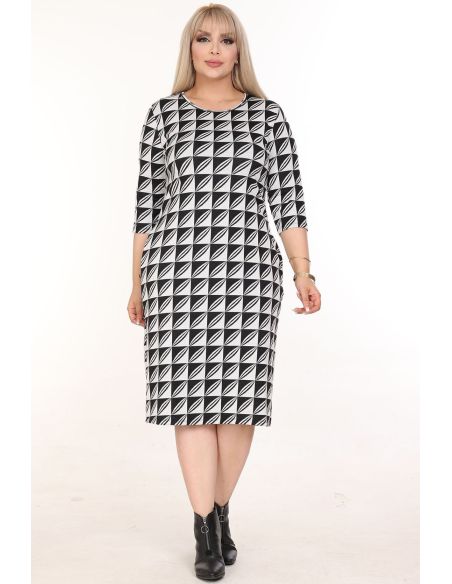 Klasiska kleita ar kabatām