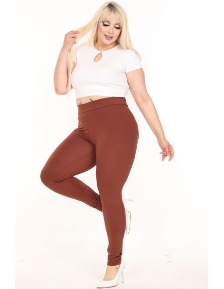 Pieguļošas plus izmēra bikses