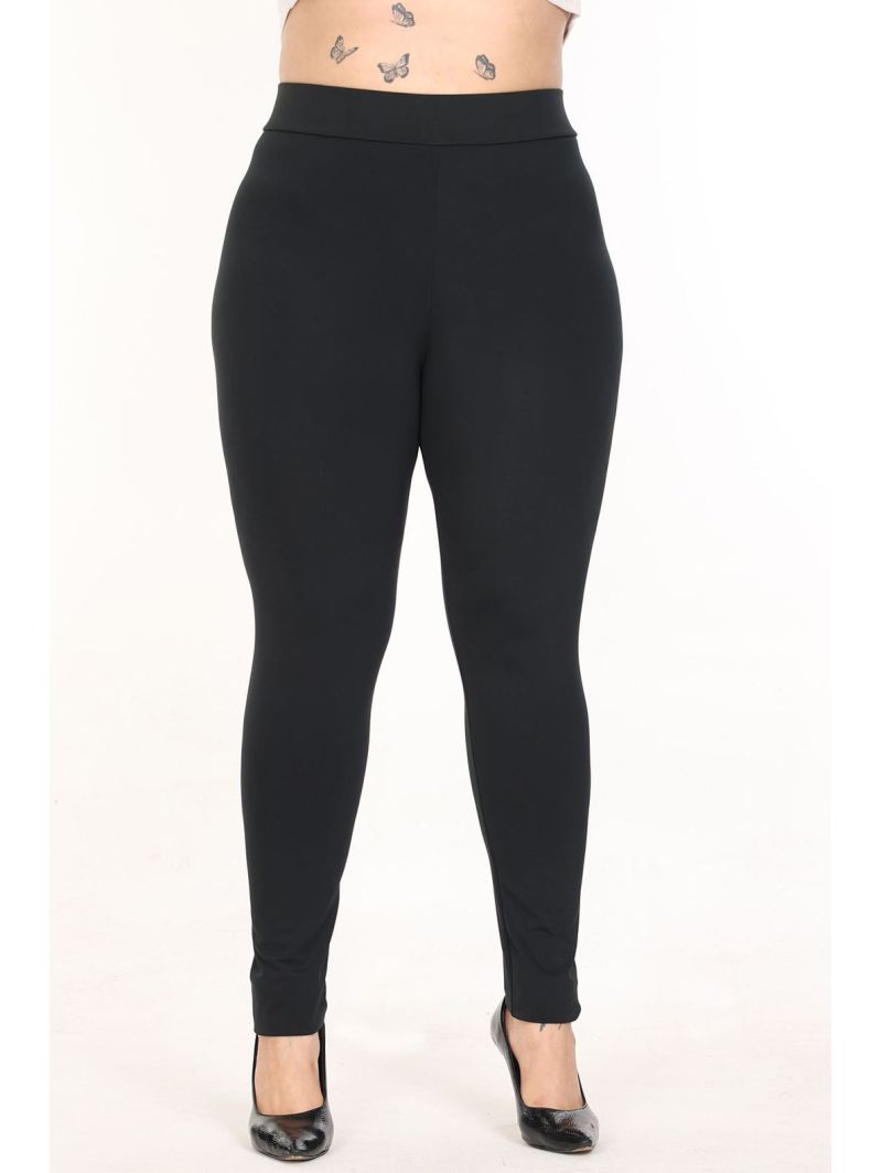 Pieguļošas plus izmēra bikses Pieguļošas plus izmēra bikses