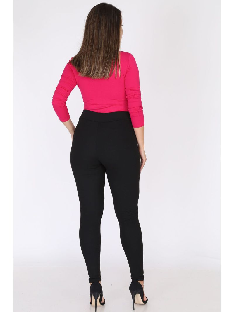 Pieguļošas plus izmēra bikses Pieguļošas plus izmēra bikses