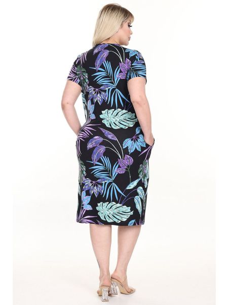 Marga suknelė trumpomis rankovėmis