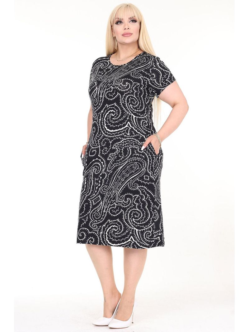 Lühikeste varrukatega kleit Lühikeste varrukatega kleit