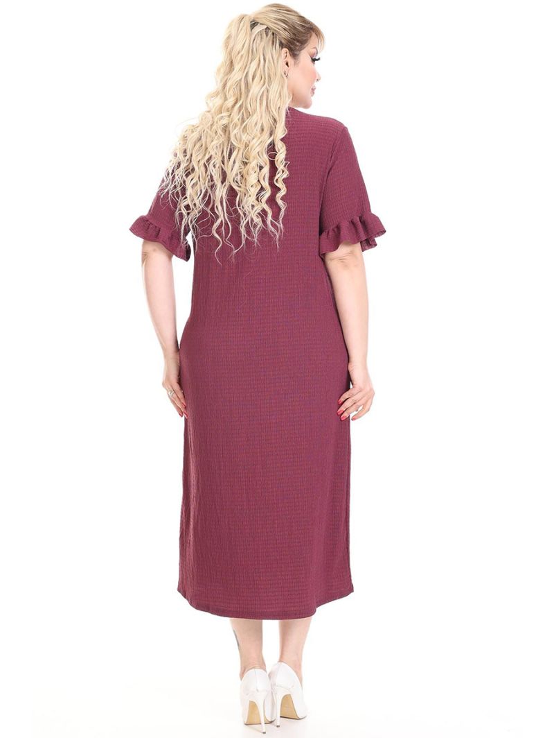 Платье бордового цвета с короткими... Платье бордового цвета с короткими...