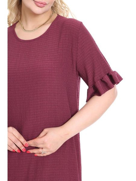 Платье бордового цвета с короткими рукавами
