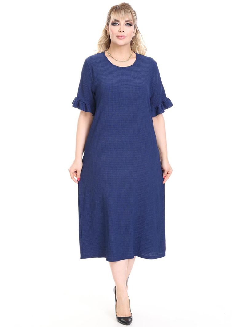 Sinine kleit lühikeste varrukatega Sinine kleit lühikeste varrukatega